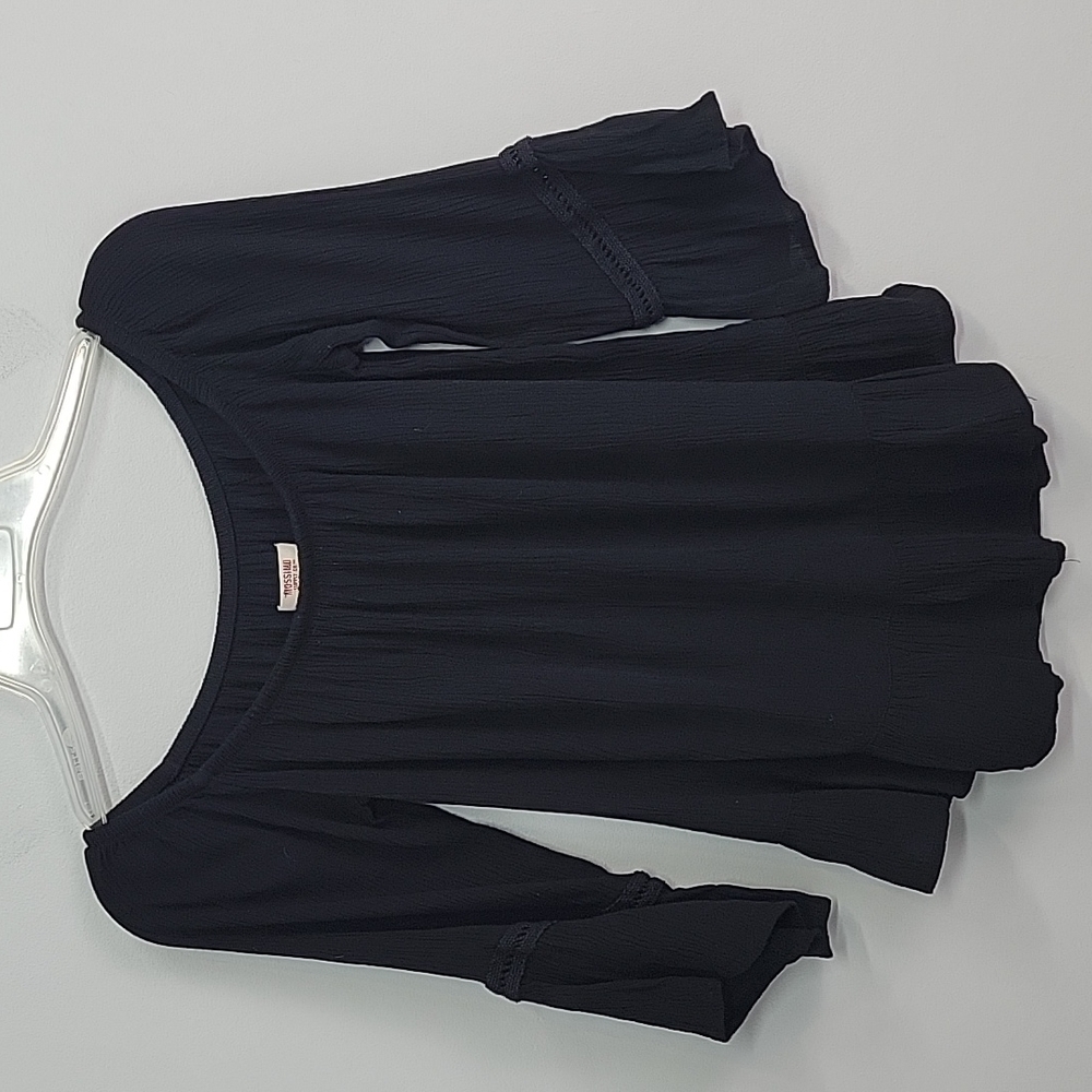 Mossimo Witchy Off Shoulder Bell Sleeves Ruffle hem  Top